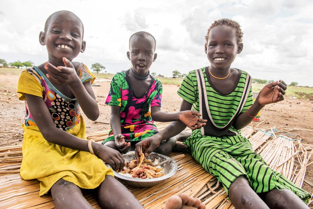 Person, Human, sisters, food aid, south sudan