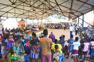 Des célébrations ont lieu pour marquer la haute performance des cantons dans la réalisation de projets pour les filles et les femmes.
