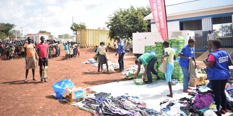 Hundreds of unaccompanied refugee children receive relief items