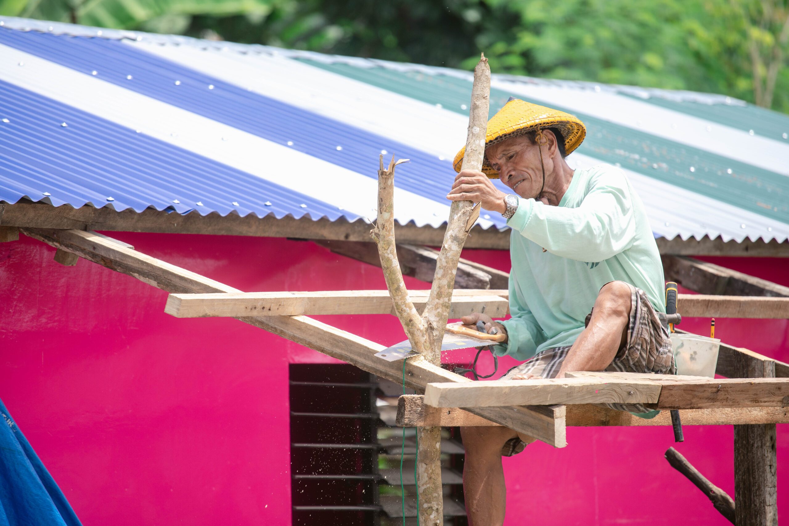 One of Limasawa’s carpenters at work