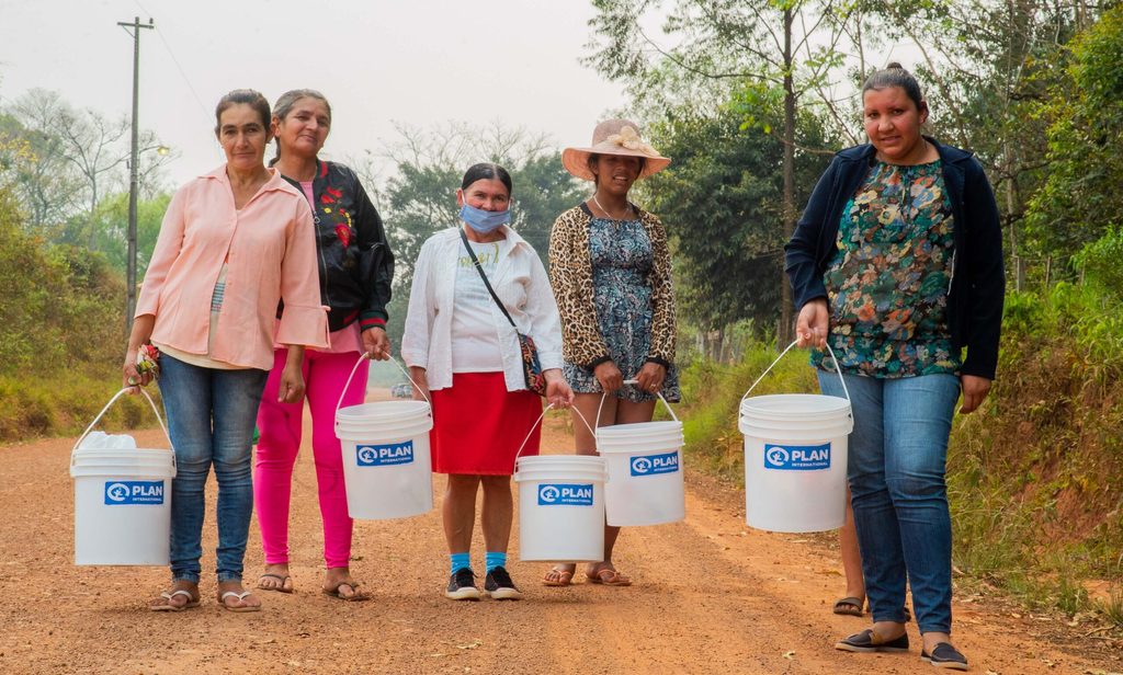 Entrega de kits de higiene