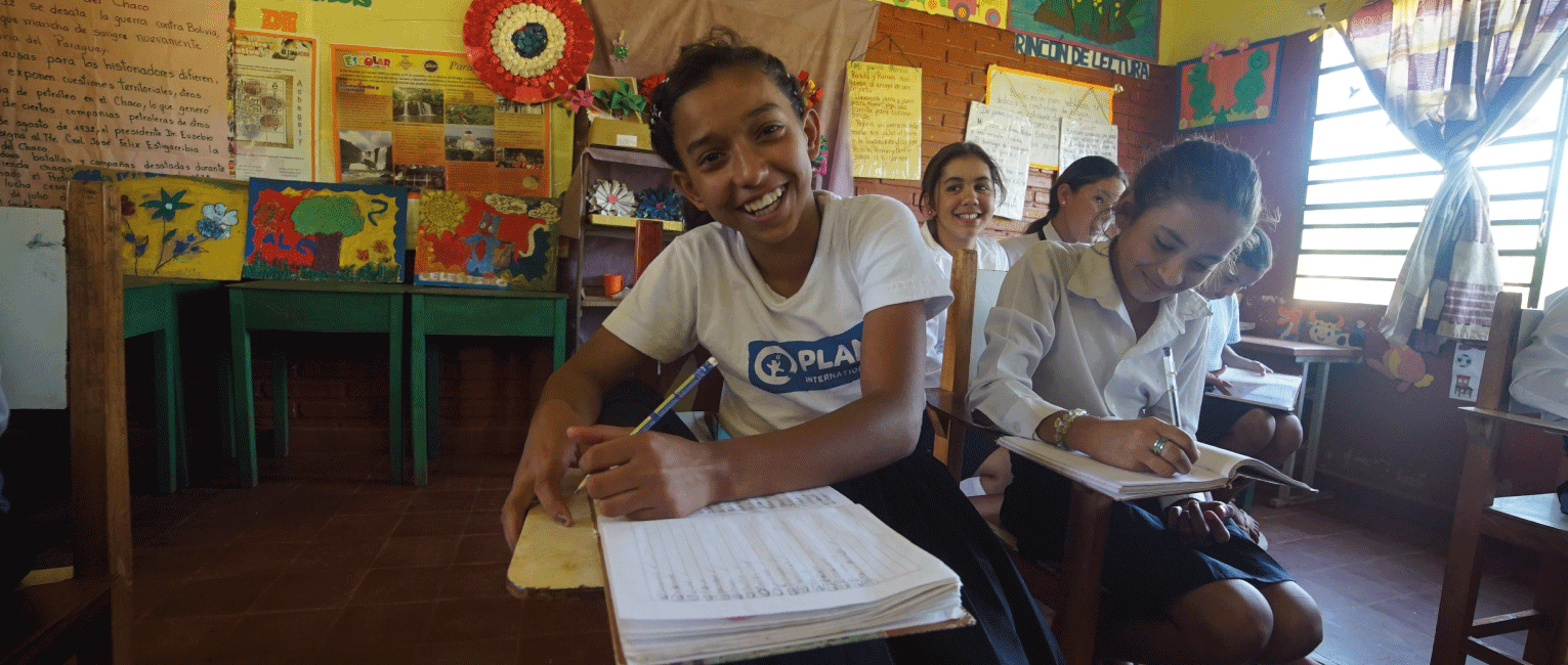 niñas en escuela