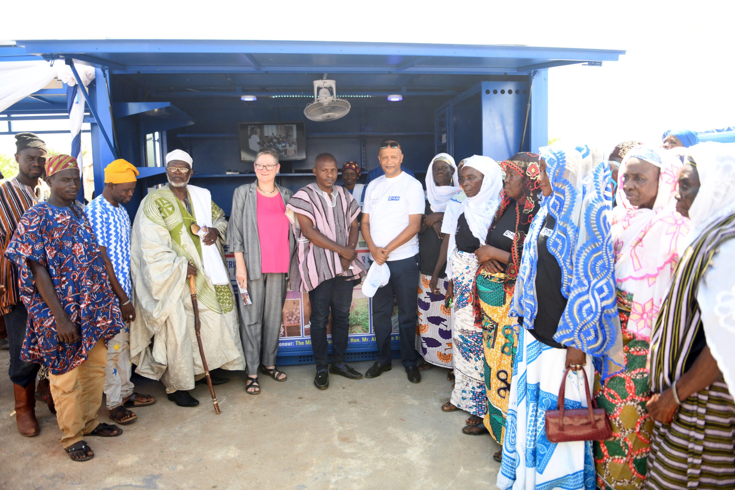 Stakeholders at the launch of the solar hub