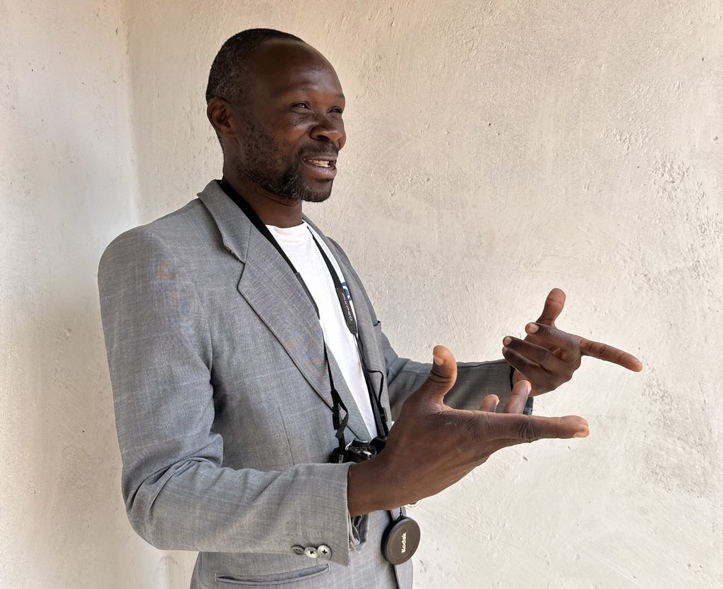 Bexton, has been working as Plan Malawi's Volunteer since 2012 Bexton, Plan Malawi sponsorship volunteer