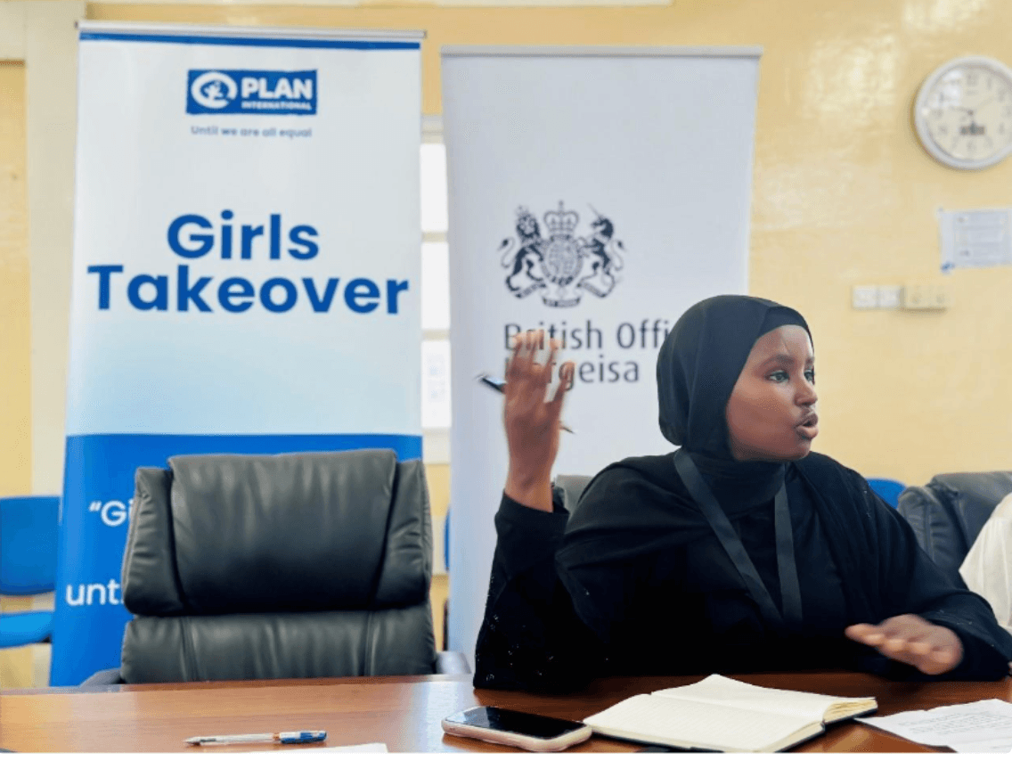 As part of Plan International Somalia’s #GirlsTakeover campaign for the International Day of the Girl 2025, Adna Ali, a 21-year-old gender equality advocate and a member of Plan’s youth Advisory Panel, took over the role of Head of the British Office in Hargeisa.