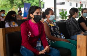 Como parte de la respuesta de Plan International a la crisis migratoria venezolana en Ecuador, realizamos talleres formativos y educativos sobre salud menstrual para niñas y jóvenes migrantes