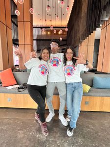 Jóvenes influenciadores de Latinoamérica en Jakarta