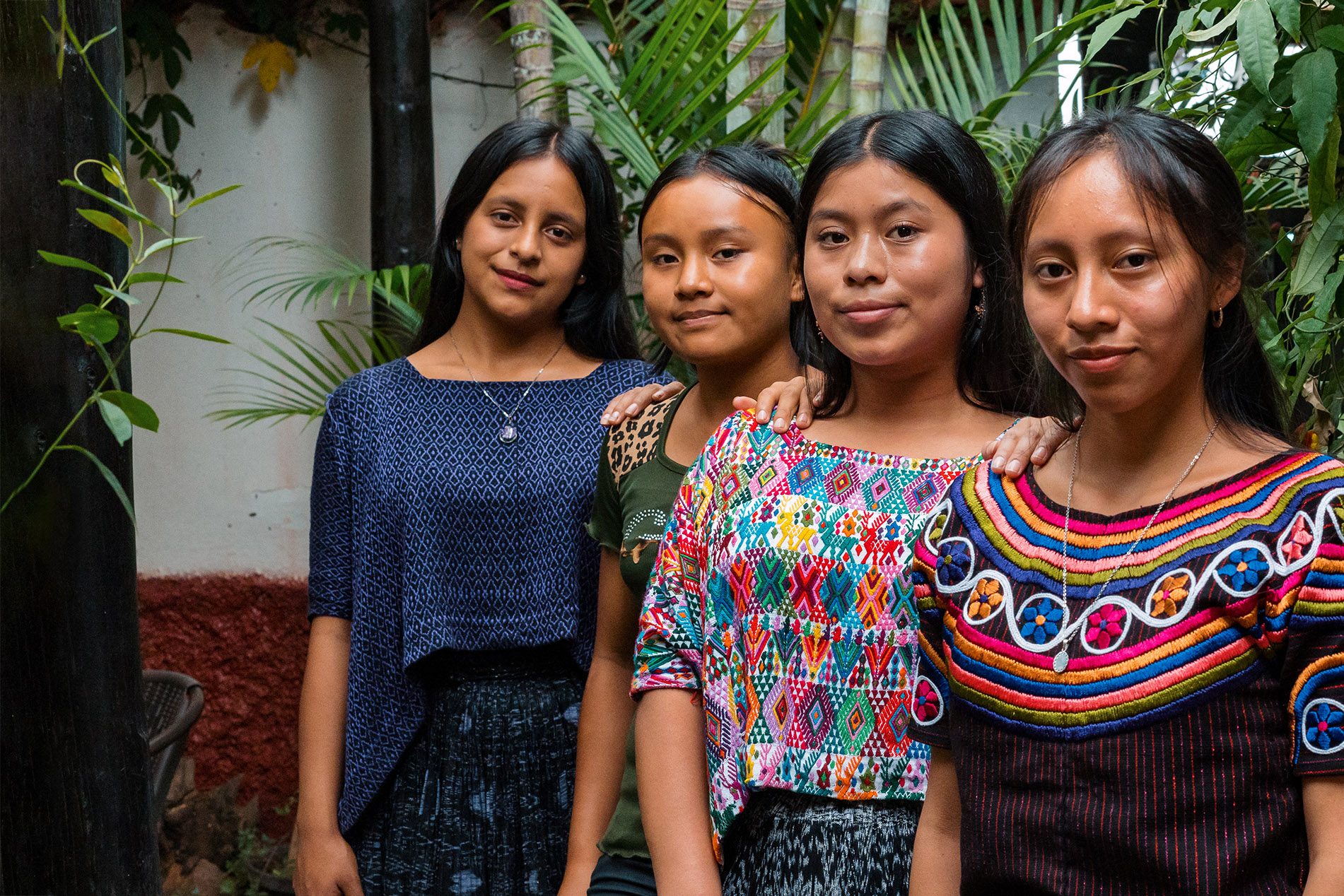 Heydi, Lesly, Yoselin y Vidália de Guatemala forman parte del movimiento de niñas en Guatemala, un espacio seguro para reflexionar sobre las causas profundas de los problemas a los que se enfrentan y proponer soluciones y acciones clave para prevenirlos y reducirlos.