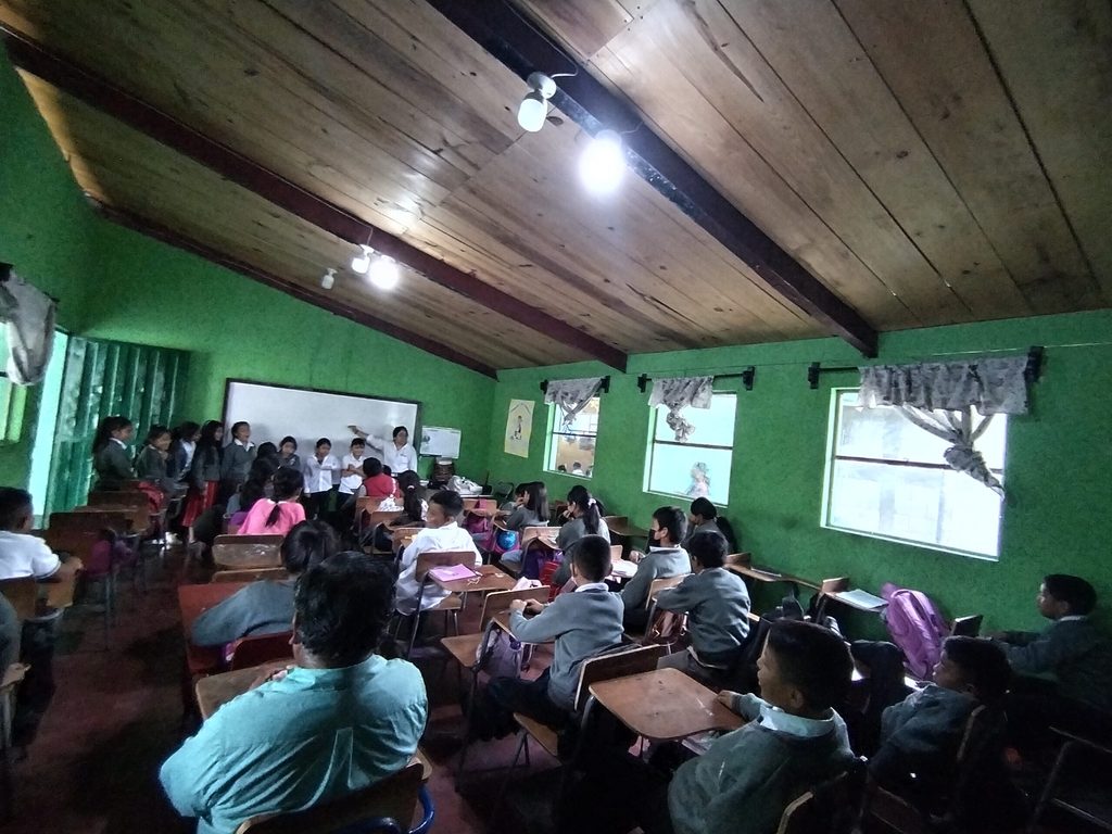 Participación en Feria Escolar para la Prevención del Suicidio