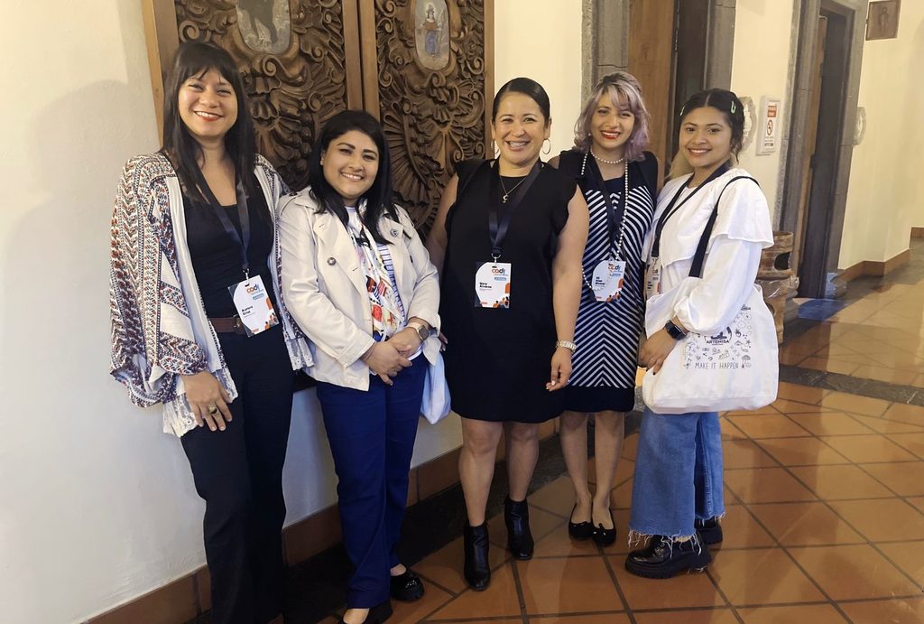 Groupshot, Person, Clothing