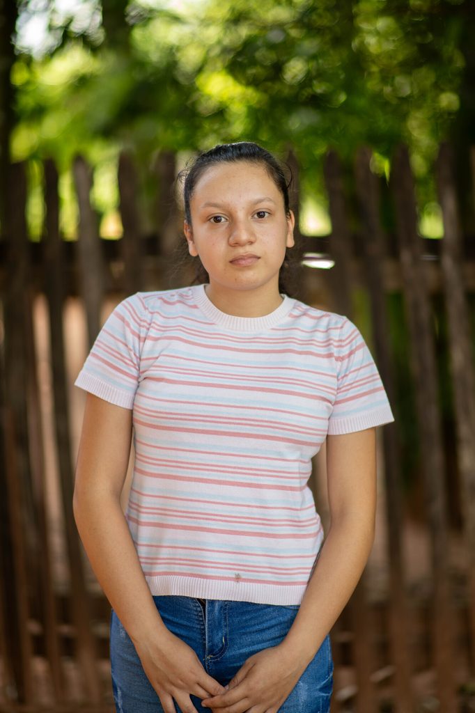 Alma, de 16 años, participante de proyecto Generaciones en Diálogo en Paraguay.