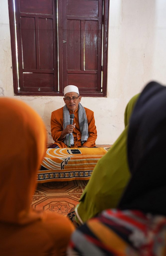 Person, Human, Sitting