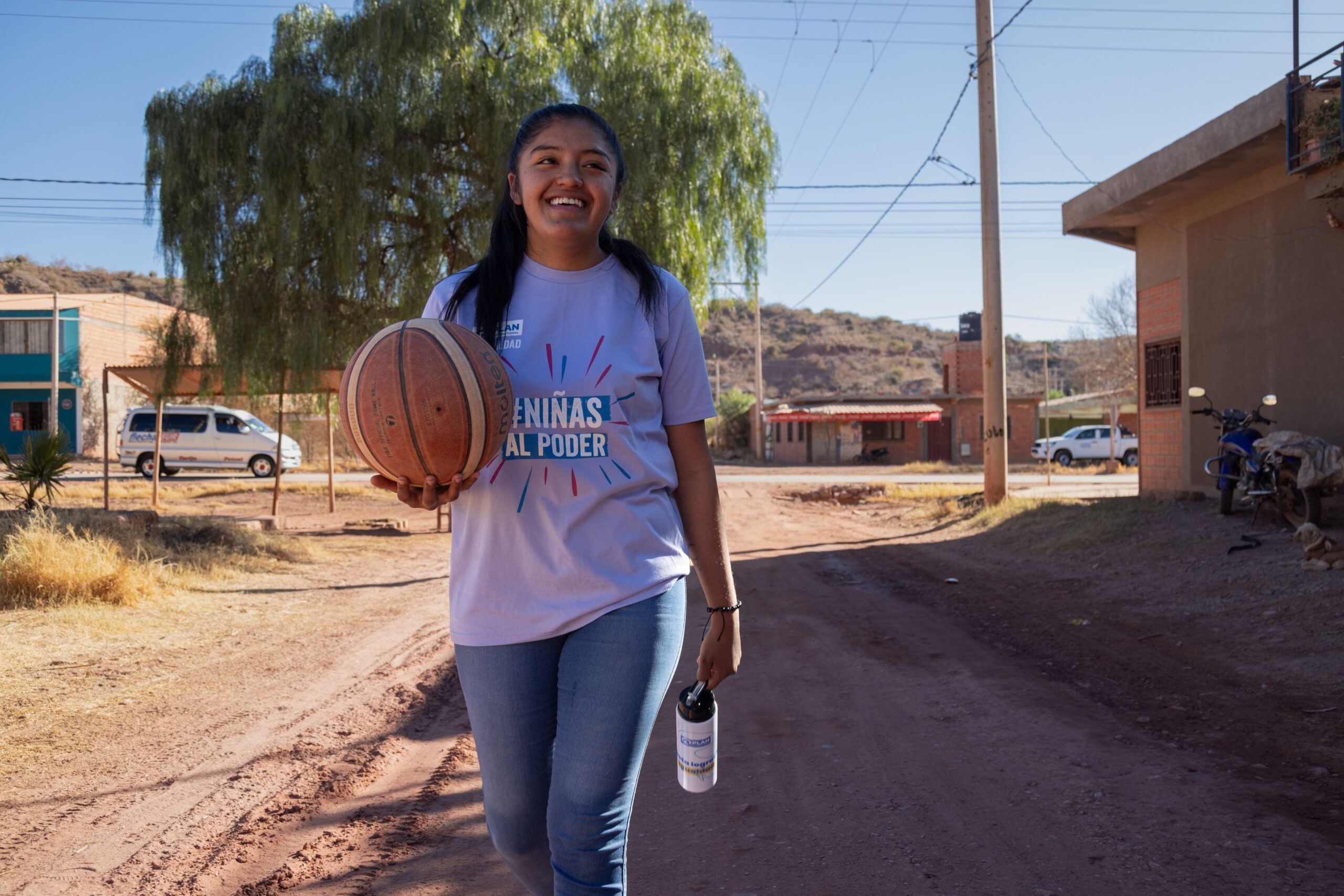 María José walking in her community 