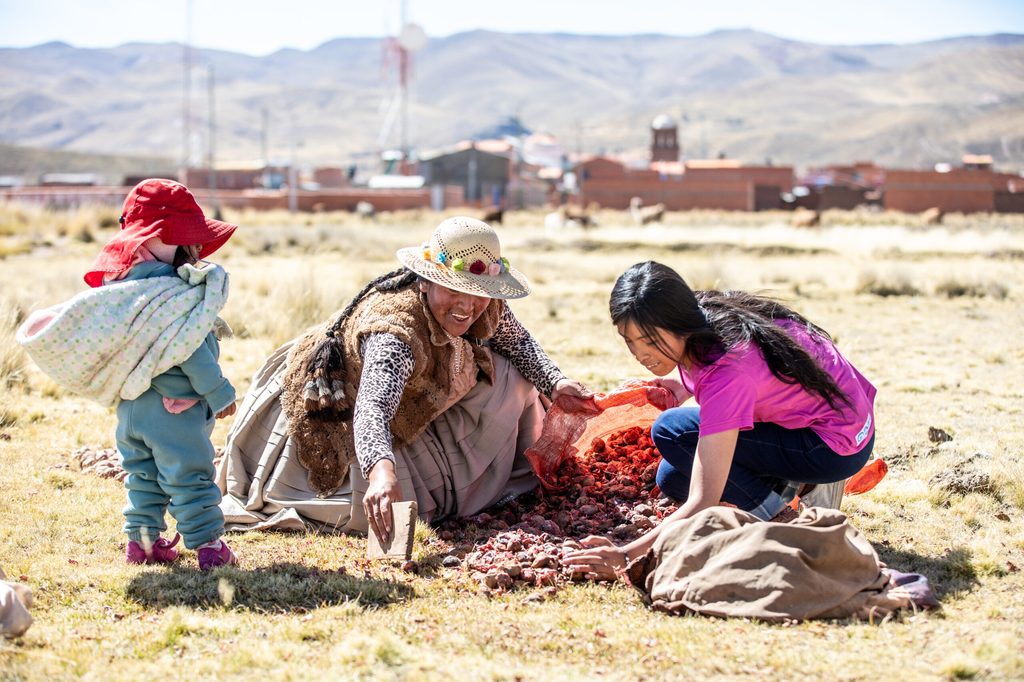Darleyn in her community