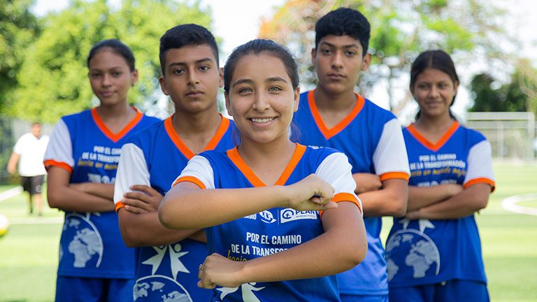 Plan-International-El-Salvador-apoya-a-ninas-y-ninos-de-comunidades-vulnerables