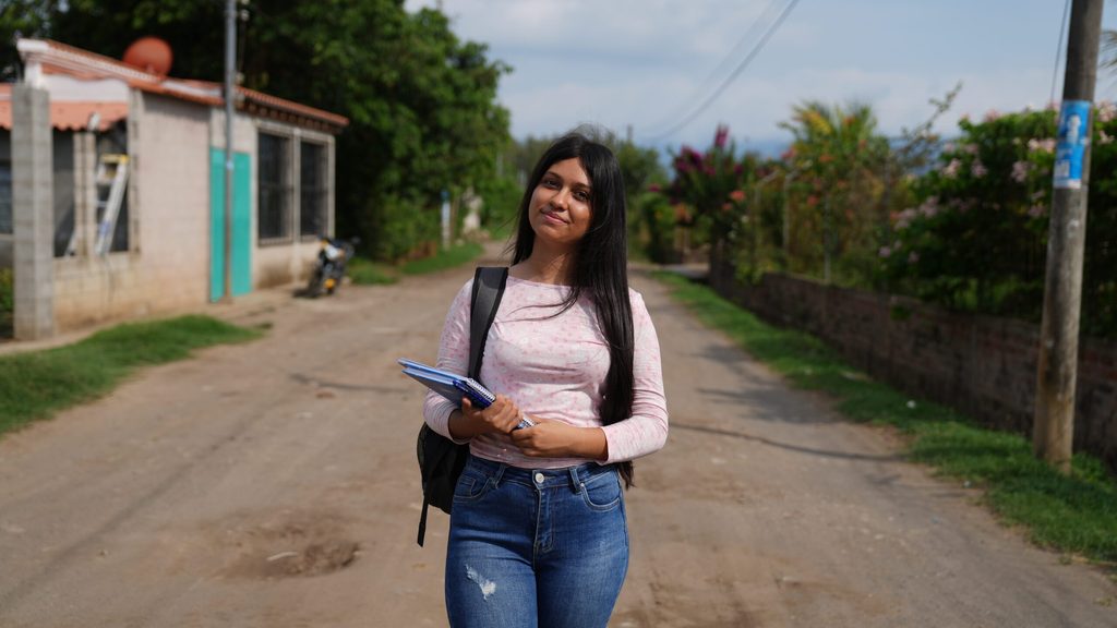 Yoselin, una joven lideresa del departamento de La Libertad.