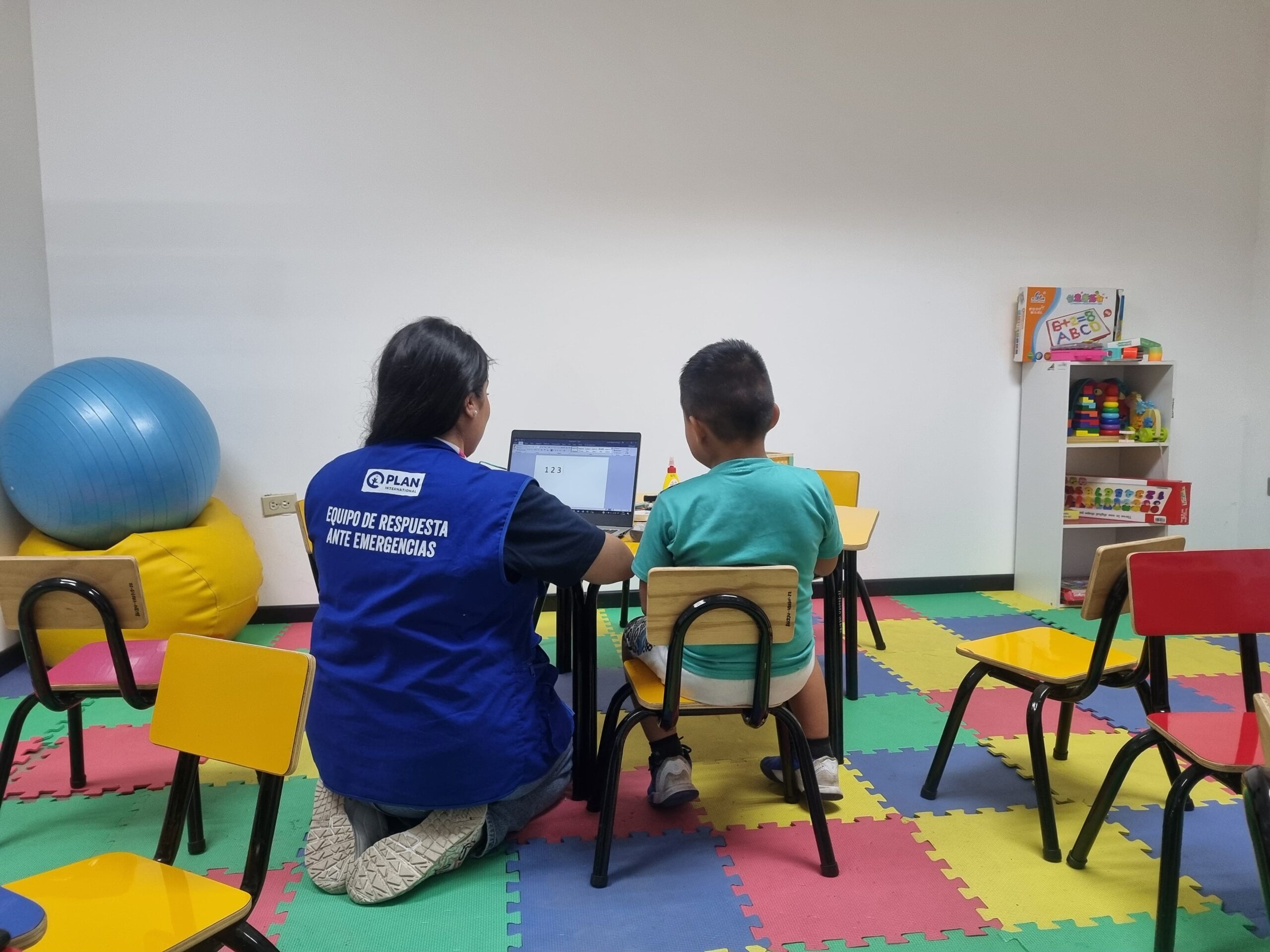 Atención a la primera infancia como parte fundamental de la acción humanitaria. © Plan International
