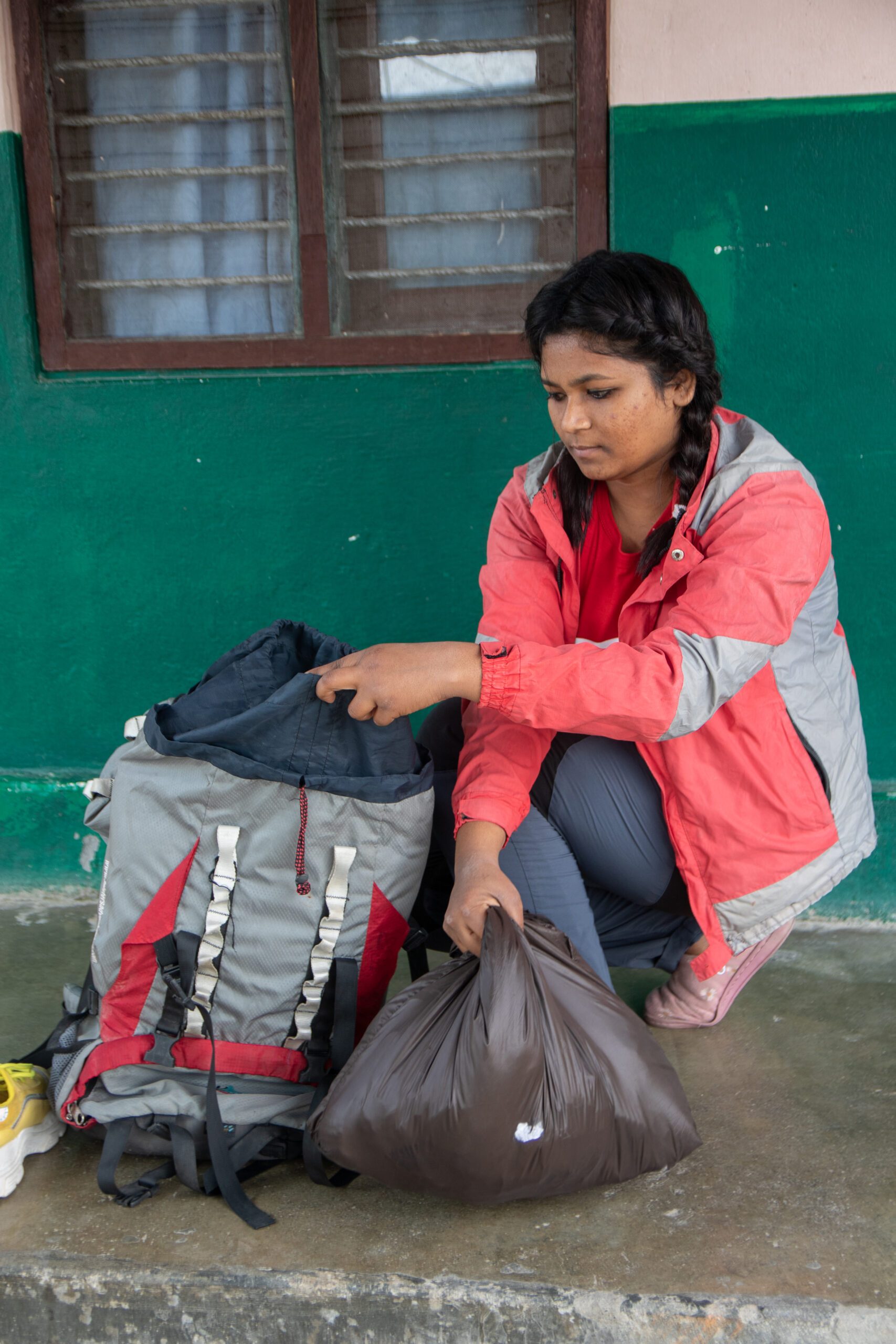 The female tour guide challenging gender stereotypes in the Himalayas ...