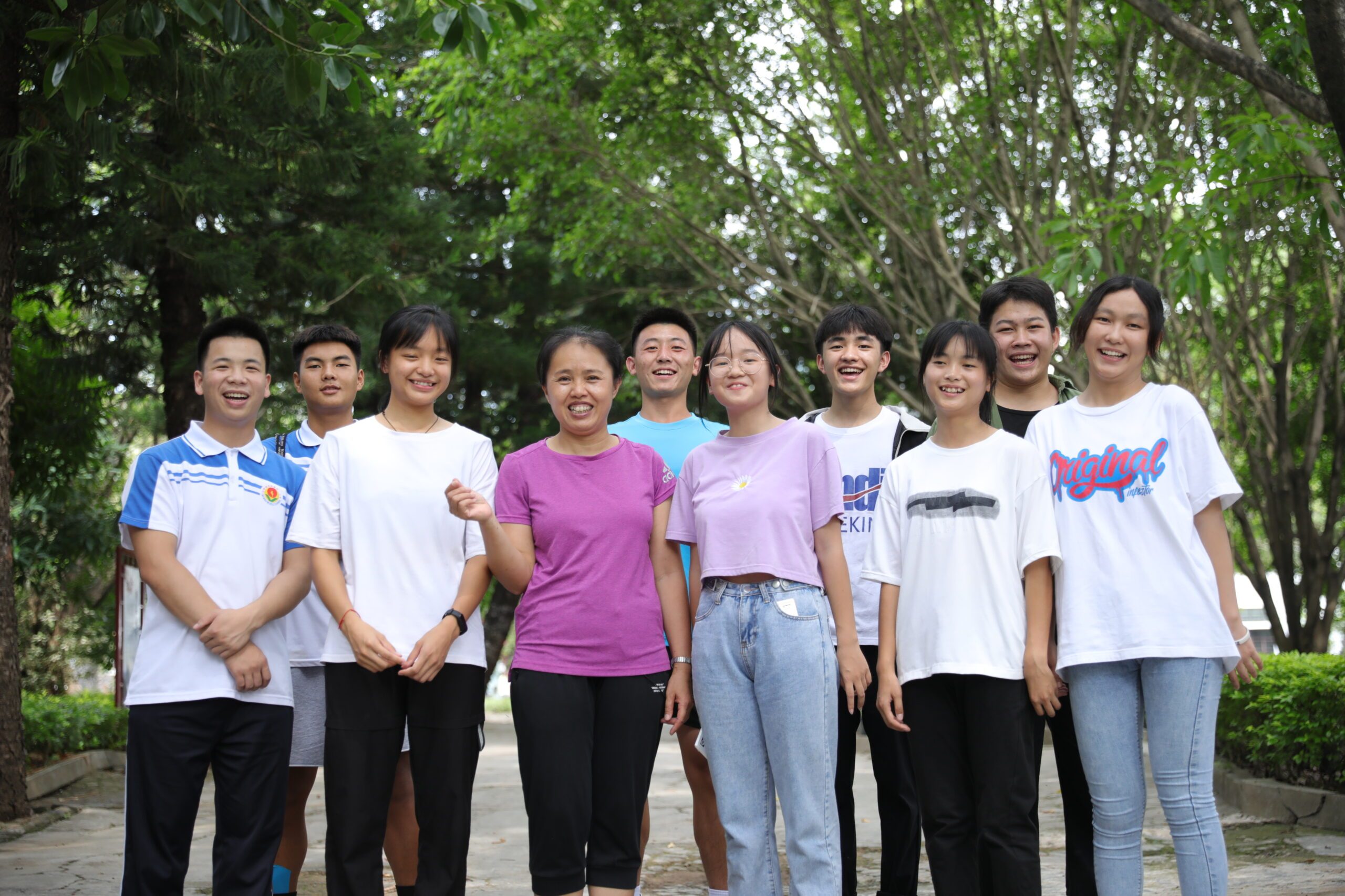 Li Ni with Liang and her other students