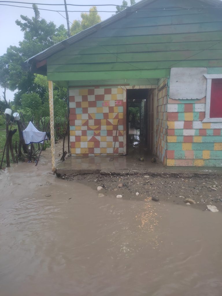 Plan RD responde en la zona sur para dar respuesta a la emergencia por las lluvias del fin de semana