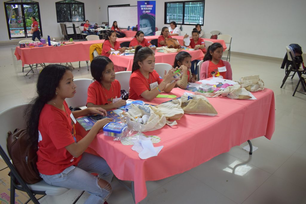 taller-higiene-menstrual-plan-honduras