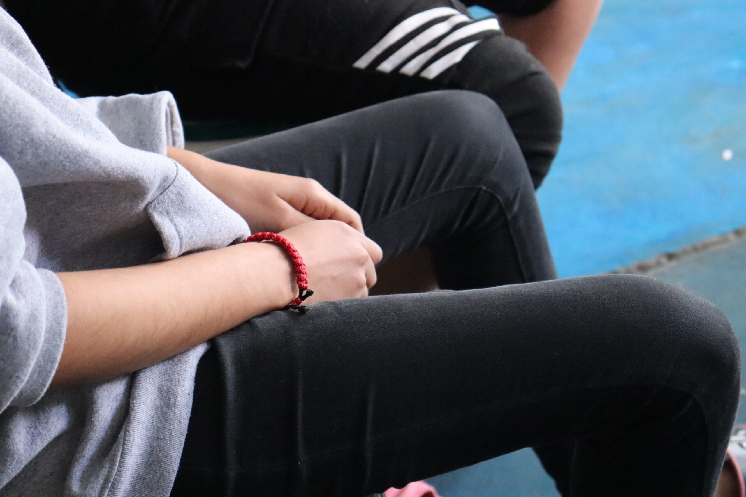 Adolescente en un albergue.