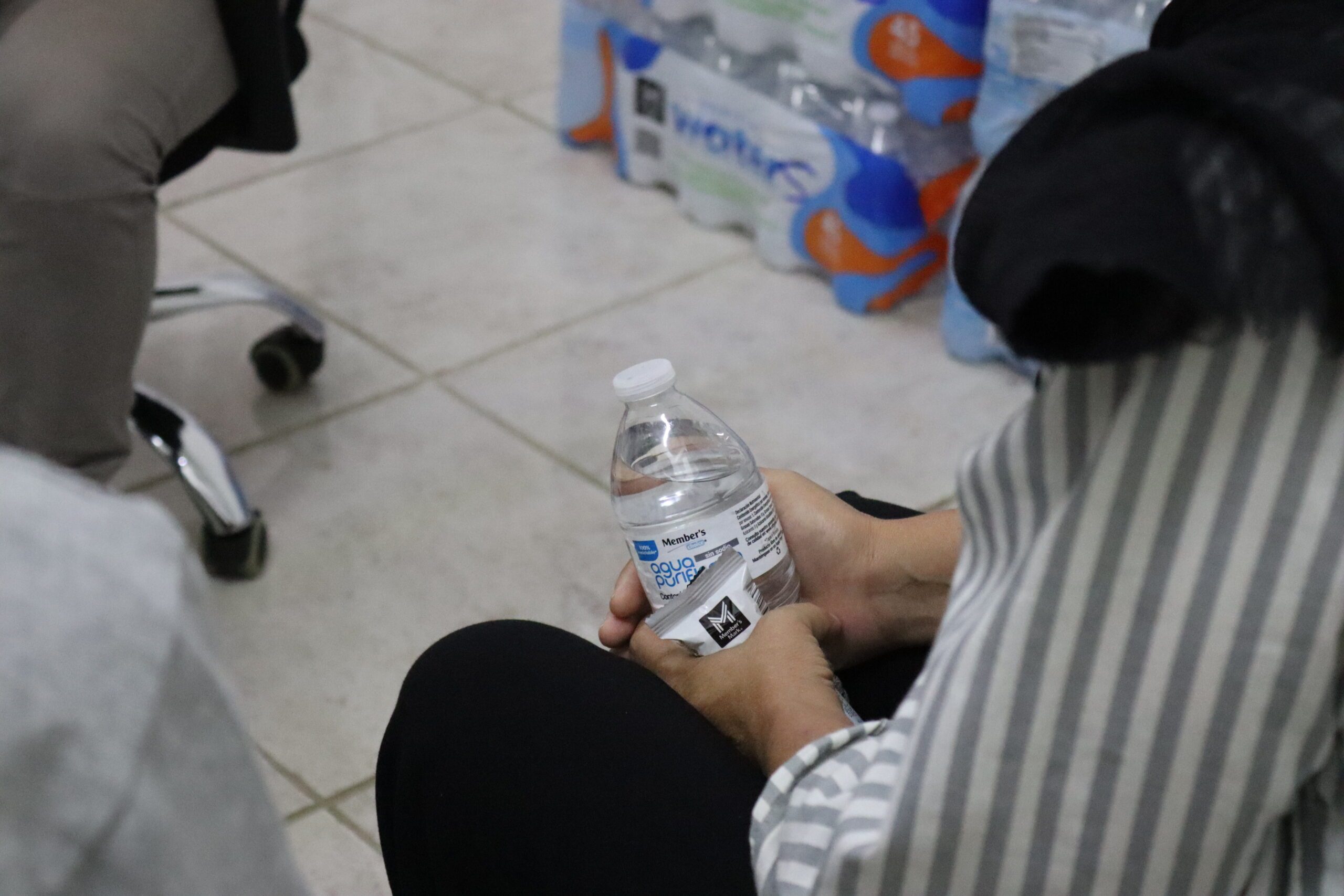 Mamá de Amina, adolescente en movilidad